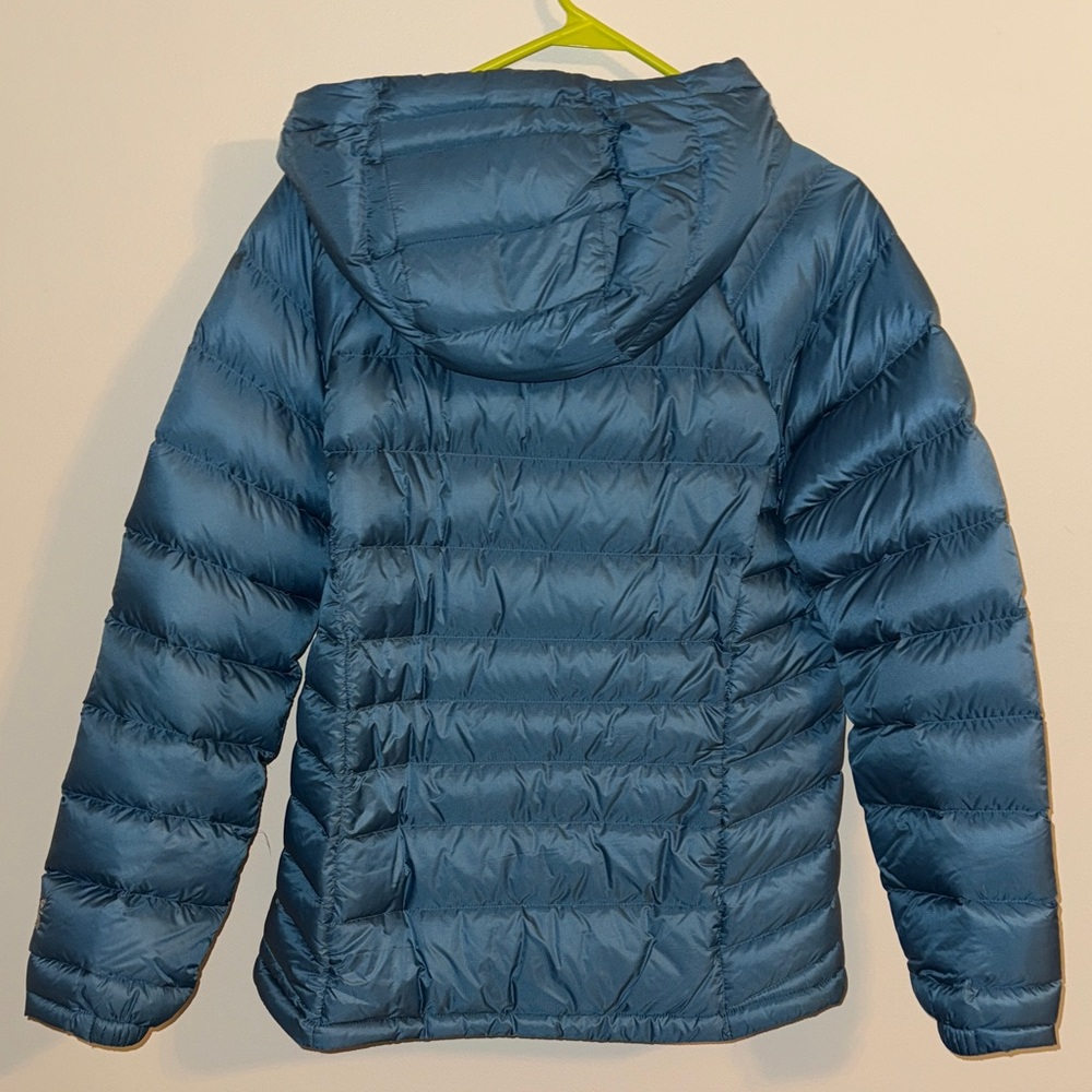 L.L. Bean Blue Puffer Jacket - Picture 3 of 3